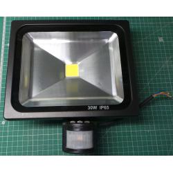 Reflector LED 30W with PIR sensor