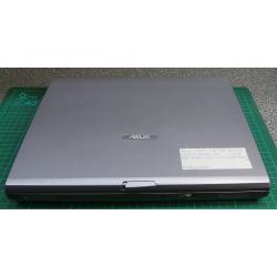 ASUS L8400, PIII 900, 256MB, CD rom jammet shut , 20GB, only tested with floppy (M6Mtest/DOS) Battery - dead