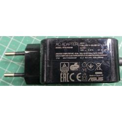 USED, ASUS, AC Adaptor, Model: W19-045N3B, 100-240V-50/60Hz, 2.37A, 19V. Connector O/D 3.9mm