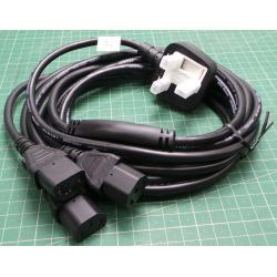 RS PRO Straight C13 x3, IEC Socket to Straight UK Plug Plug Power Cable, 3m, 8188919