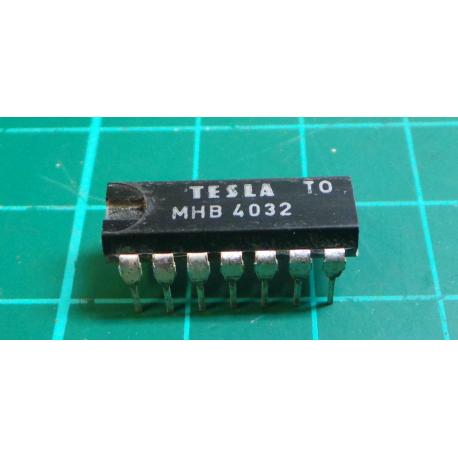 4032 posuvný registr 4x32bit, DIL14 